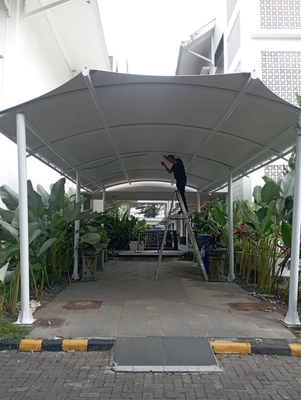 Referensi proyek kanopi membrane Tensile Membrane Indonesia, foto 2
